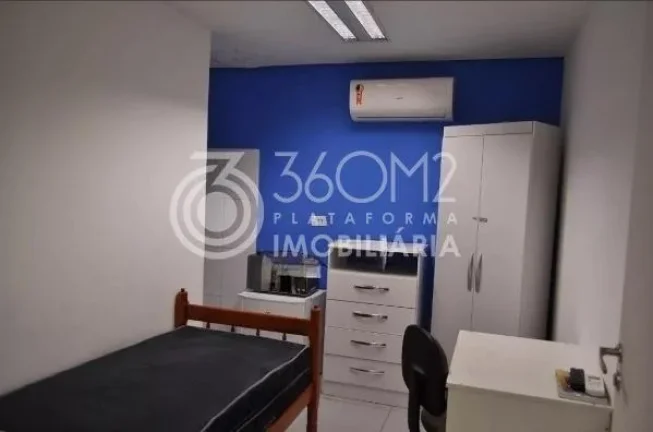 Imagem Sobrado para Venda em São Paulo / SP no bairro Vila Mazzei