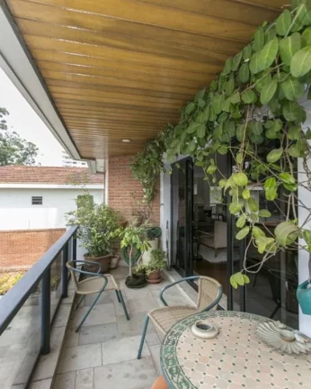 Imagem Apartamento na Vila Madalena com 03 suí­tes e 04 vagas, 205m²