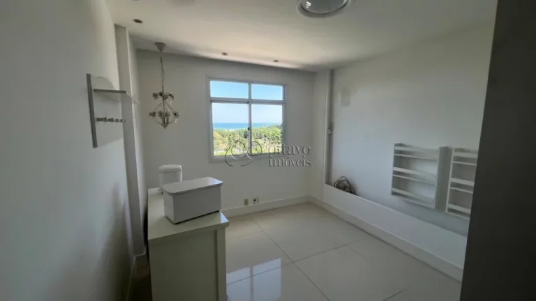 Imagem Apartamento de luxo à venda na Glória, Macaé-RJ: 3 quartos, 1 suíte, 2 salas, 1 vaga de garagem e 173,75m² de área.