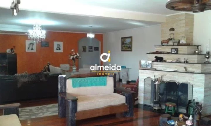 Imagem Casa 3 dormitórios à venda Nossa Senhora do Perpétuo Socorro Santa Maria/RS