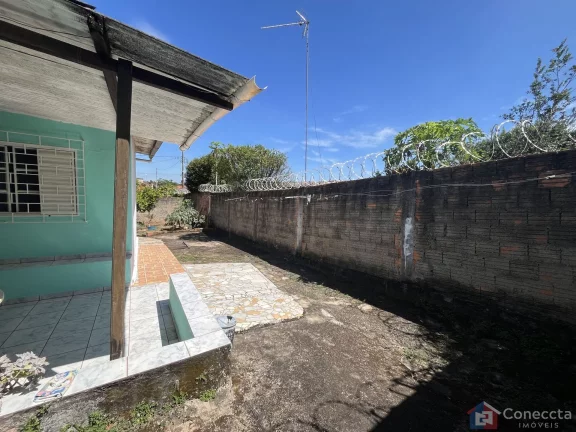 Imagem Casa à Venda no Bairro Vila Rosa em Patos de Minas-MG com Amplo Terreno Oportunidade: Casa com 2 Quartos e 382,9m² de Terreno em Local Tranquilo