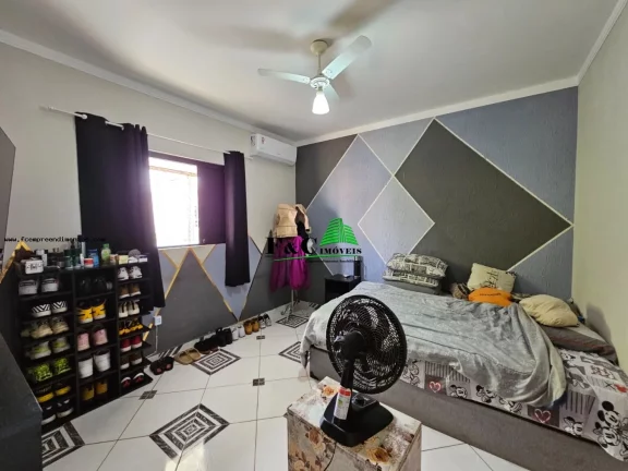 Imagem Sobrado para Venda em Limeira, JARDIM SÃO LOURENÇO, 3 dormitórios, 1 suíte, 1 banheiro, 2 vagas