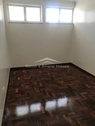Imagem Casa comercial a venda Jardim Chapadão! 

Próximo a escola de Cadetes, essa casa tem duas entradas...