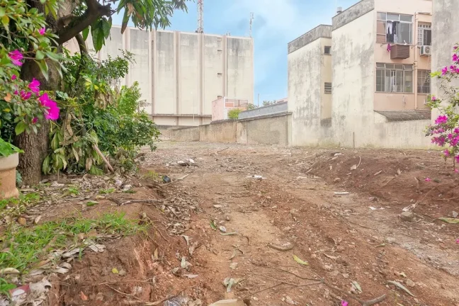 Imagem Terreno/Lote Residencial para venda no bairro Partenon em Porto Alegre
