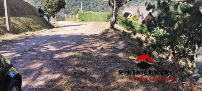 Imagem Terreno a Venda na Região do Alto da Boa Vista Campos do Jordão -SP.