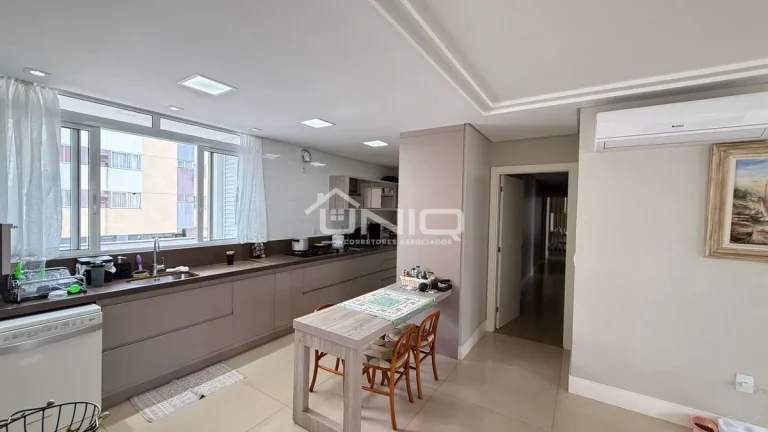 Imagem Apartamento 3 Suítes no Centro
