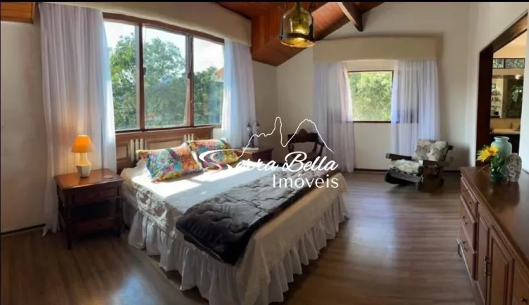 Casa com 6 dormitórios à venda, 374 m² por R$ 1.586.000,00 - Golfe - Teresópolis/RJ