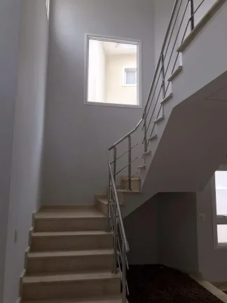 Imagem Casa no Res. Alpha PLUS 359m²