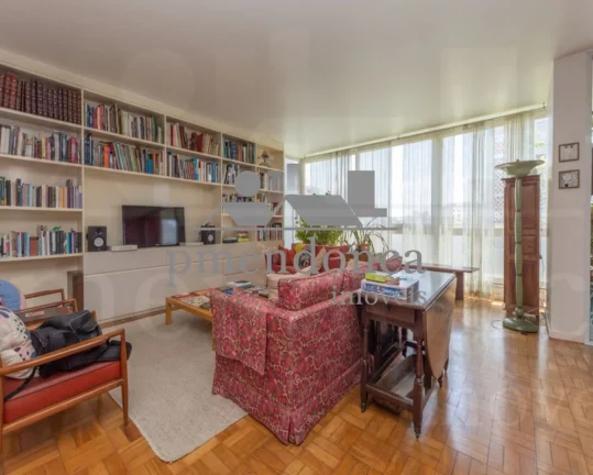 Imagem Apartamento na Rua Sergipe com 3 quartos (1 suíte) e 1 vaga, 220m².