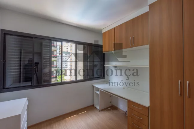 Imagem Apartamento à venda na Rua Diana em Perdizes com 4 quartos ( 1 suite ) e 2 vagas, 112m2