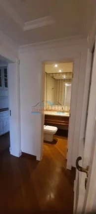 Imagem Apartamento de alto padrão com 4 dormitórios + 3 vagas - Vila Suzana