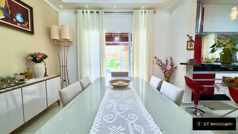 Imagem Casa à venda em Bom Jesus dos Perdões/SP - Condomínio Fechado! R$1.650.000!