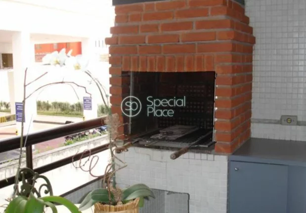 Imagem Apartamento amplo na Rua Bahia. Ótima oportunidade. São 260m2 com 4 suítes e 4 vagas na garagem. ...