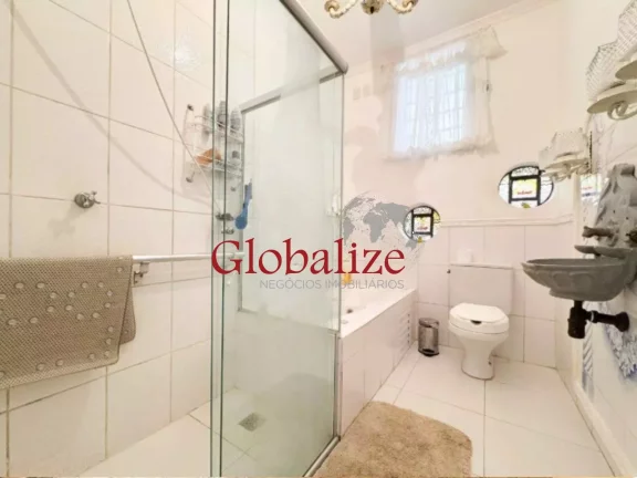 Imagem Casa à venda na Ponta da Praia, com 5 dormitórios em Santos -SP- $ 3.200.000,00
