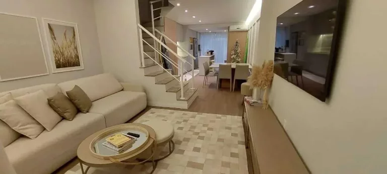 Imagem Casa Geminada com 2 dormitórios e 1 vaga de garagem em Condomínio residencial- Itajaí