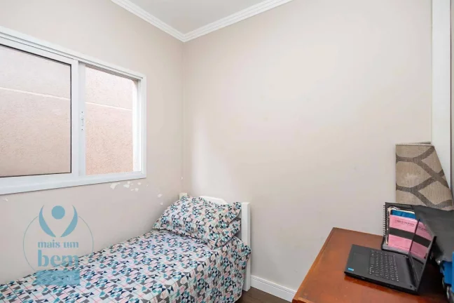 Imagem Sobrado com 3 quartos (1 suíte), 4 vagas de garagem à venda por R$ 780.000 - Pinheirinho - Curitiba/PR