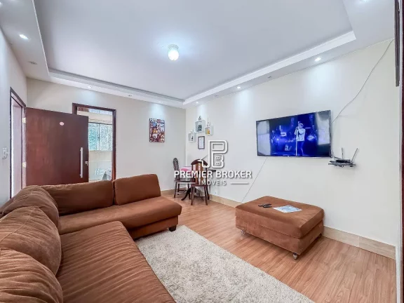 Imagem Casa à venda, 193 m² por R$ 850.000,00 - Várzea - Teresópolis/RJ