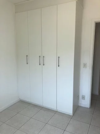Imagem Apartamento com 2 Quartos à Venda, 68 m² em Camorim - Rio De Janeiro