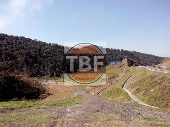 Imagem Terreno de frente para a Dutra em Santa Isabel