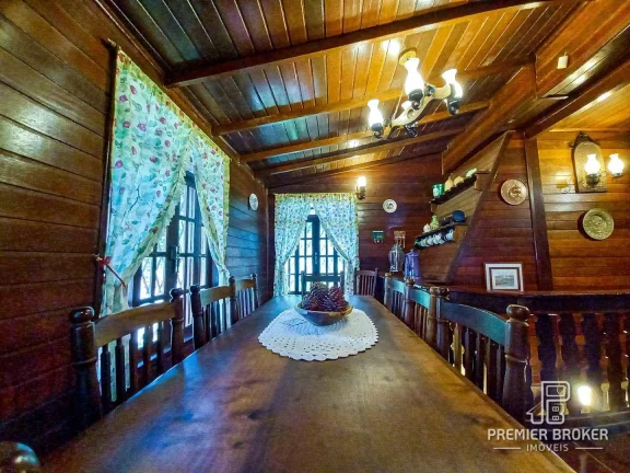 Imagem Casa à venda, 137 m² por R$ 780.000,00 - Cascata dos Amores - Teresópolis/RJ