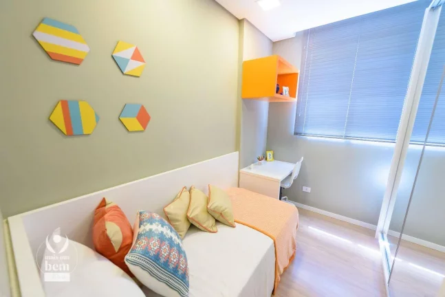 Imagem Apartamento com 3 quartos (1 suíte), sacada com churrasqueira à venda por R$ 777.000 - Mercês - Curitiba/PR