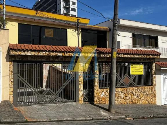 Imagem Sobrado com duas construções no mesmo terreno - versatilidade e conforto