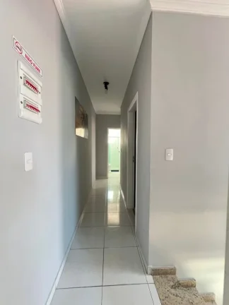Imagem Casa para Venda em Praia Grande, Caiçara, 3 dormitórios, 1 suíte, 1 banheiro, 2 vagas