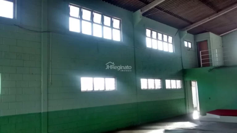 Imagem Oportunidade única de adquirir um pavilhão logístico com 317