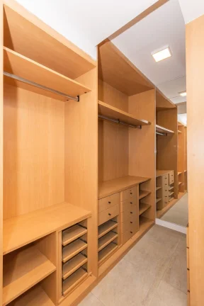 Imagem Apartamento Humaitá - 97M², 2 Dorms, 2 Suítes, 1 Vaga Demarcada, Varanda, Lavabo, Academia, Playground, Brinquedoteca, Salão de Festas.