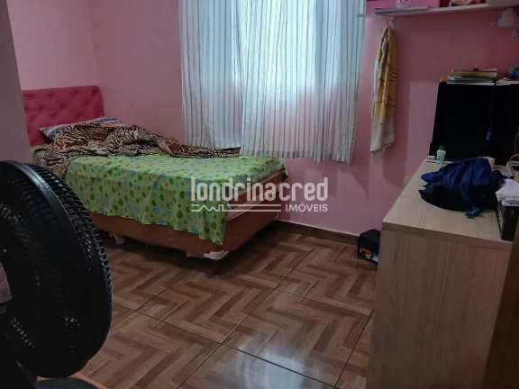Imagem Casa no Antares, Zona Leste de Londrina | 3 Dormitórios, Sala, Cozinha Planejada, 2 Vagas de Garagem, 70m² de Área Útil | Oportunidade Imperdível!