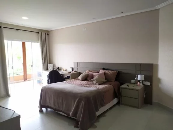Imagem CASA COM 4 SUÍTES, 350 M² E VISTA PERENE - MIRANTE DO VALE
