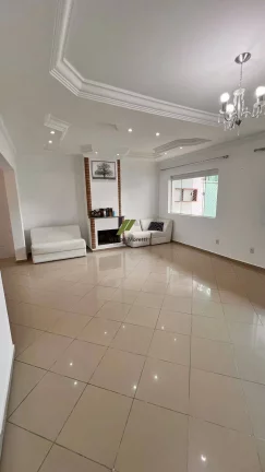 Imagem EXCELENTE CASA SEMI MOBILIADA