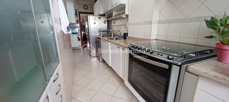 Imagem Apartamento à venda no Jd.lamboyant, 3 quartos e 1 suíte

Aconchegante, arejado, iluminado e em ó...
