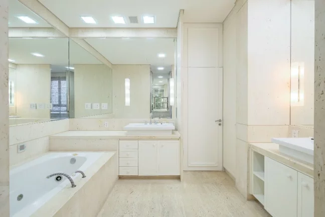 Imagem Luxuoso apartamento para locação em São Paulo-SP, Jardim Guedala, 3 quartos, 3 suítes, 4 banheiros, 8 vagas, 532m².