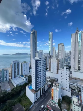 Imagem Apartamento com 3 suítes e 3 vagas de garagem em Balneário Camboriú/Sc