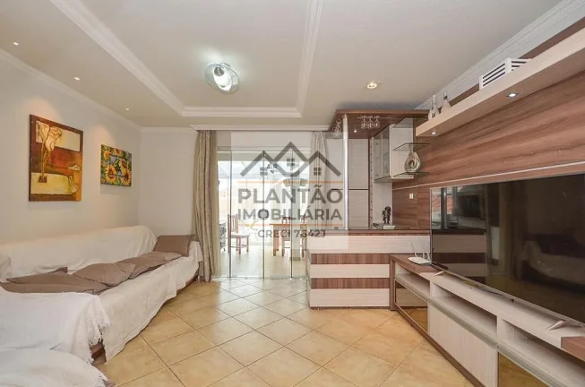 Foto do imóvel: Casa Triplex a Venda no bairro Pinheirinho - Curitiba, PR