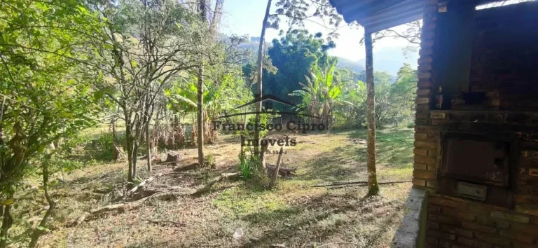 Imagem Sítio à venda no bairro Coloninha - Guaratinguetá/SP