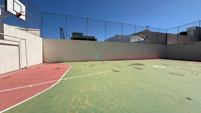 Imagem RESIDÊNCIA DE ALTO PADRÃO TÉRREA COM 860 METROS DE TERRENO