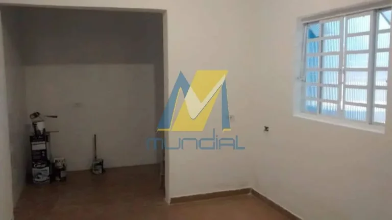 Imagem Renda imediata com 3 casas no mesmo terreno! Invista já
