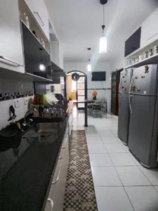 Casa com 3 Quartos à Venda, 330 m² em Vila Moraes - São Paulo