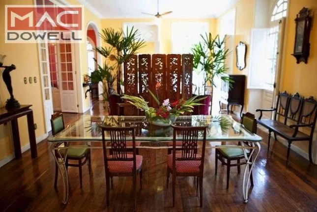 Imagem Casa histórica 450 m² / 4 Quartos - Venda / Locação - Santa Teresa/RJ