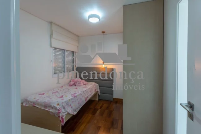 Imagem Apartamento à venda na Rua Caio Graco com 03 suítes e 3 vagas., 165m2