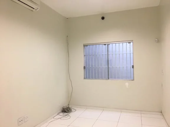 Imagem Casa Residencial/ Comercial de 2 pavimentos e edícula em São Leopoldo próximo ao Shopping