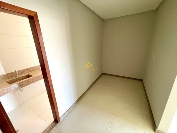 Imagem Casa Duplex à Venda em Itapebussu, Guarapari: Conforto e Proximidade à Praia do Morro
Descubra est...