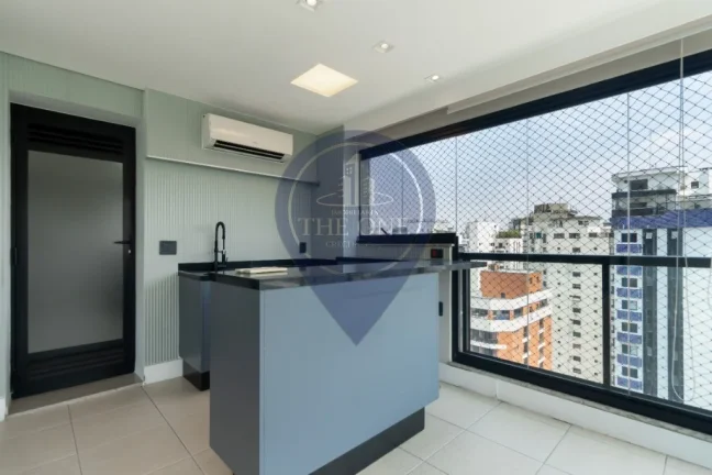 Imagem Venda de Apartamento de Luxo com 3 Quartos e 3 Suítes na Vila Uberabinha, São Paulo-SP: 184 m², 2 Salas, 5 Banheiros e 3 Vagas.
