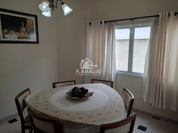 Imagem Sobrado em Condomínio fechado à venda em Lago da Serra em Araçoiaba da Serra-SP!