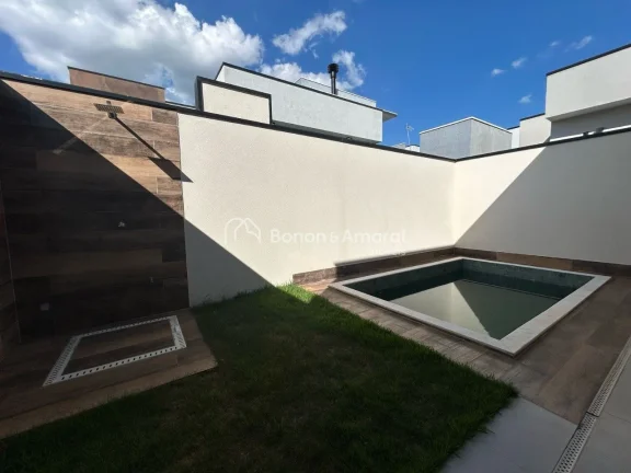 Imagem Casa de Luxo em Fase Final de Construção

Localizada em uma área privilegiada, esta casa de luxo ...