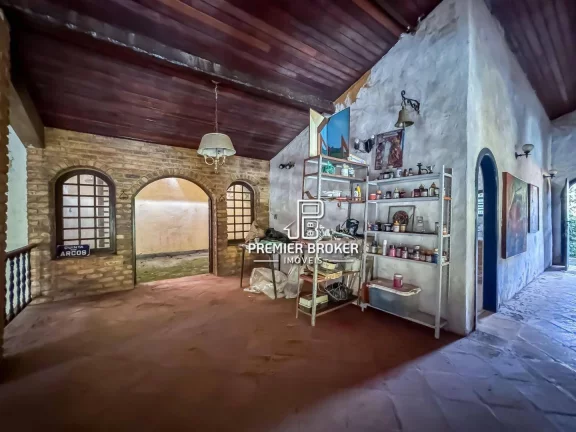 Imagem Casa à venda, 385 m² por R$ 1.200.000,00 - Albuquerque - Teresópolis/RJ