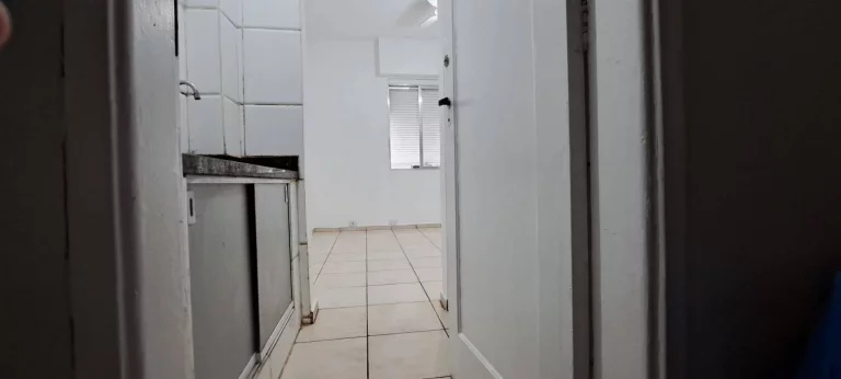 Imagem Excelente Kitnet em ótima localização em Santos-Boqueirão!!!