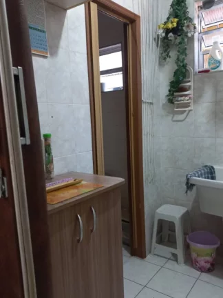 Imagem VENDO LINDO SOBRADO COM 03 DORMITÓRIOS NA VILA MARARI!